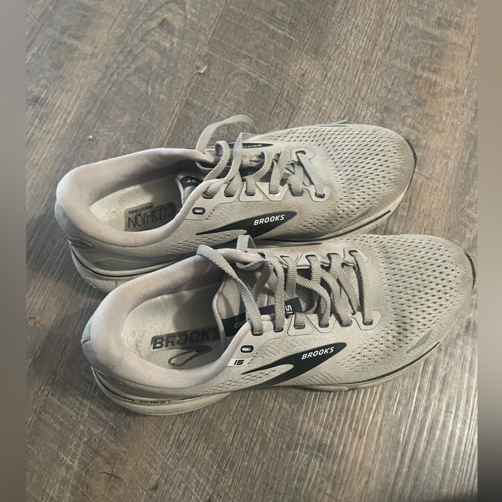 Brooks size 8 men’s shoes